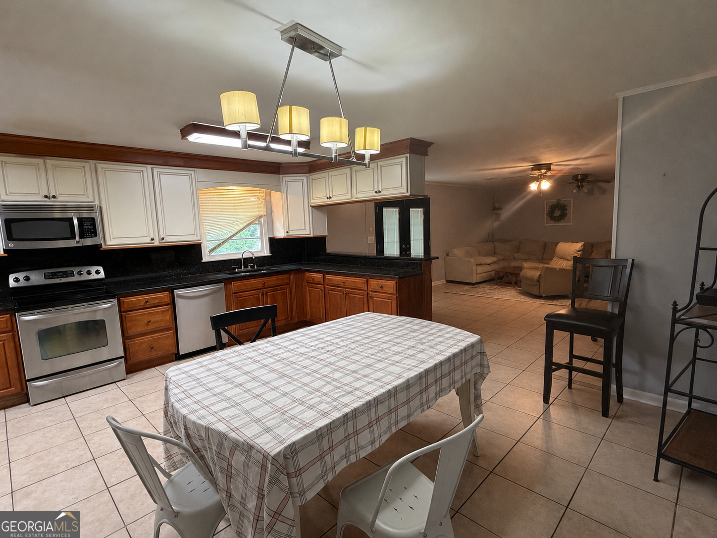 1503 Acton Drive Property Photo 3