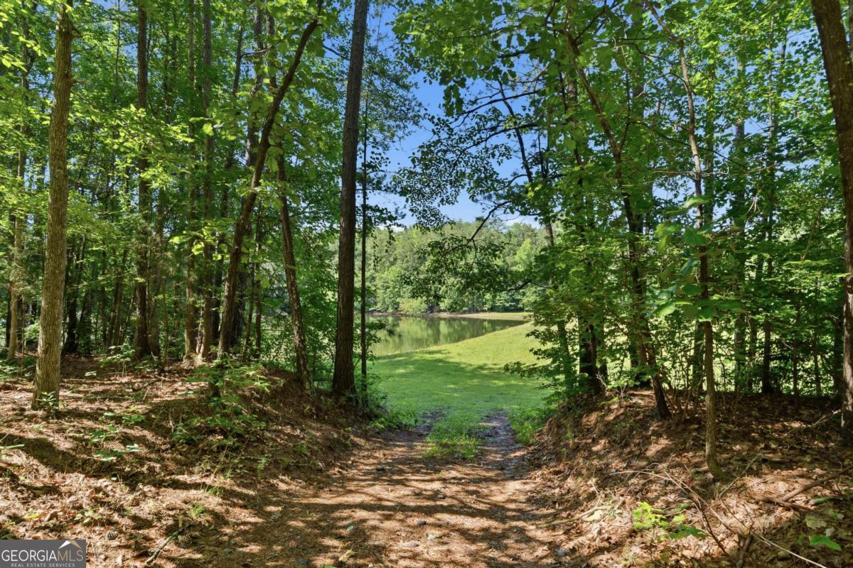 460 Se Honey Creek Road Property Photo 4