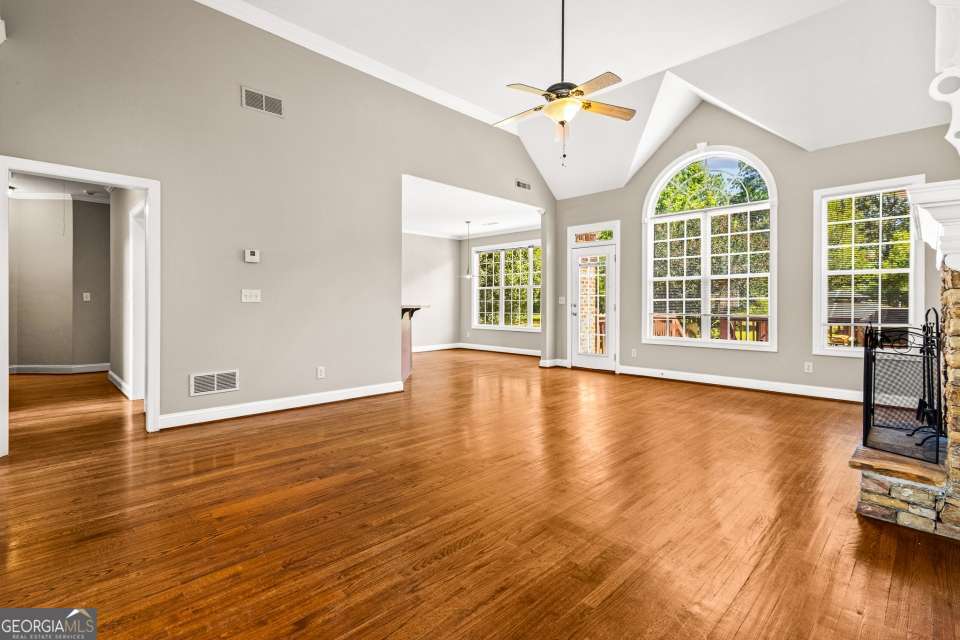 3207 Brigadier Way Property Photo 9