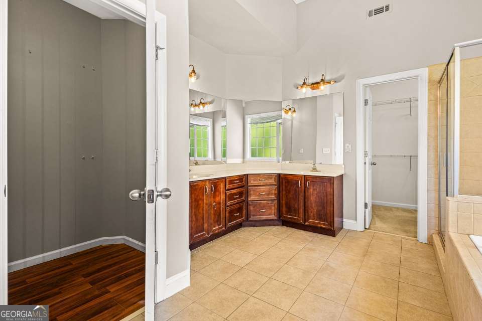 3207 Brigadier Way Property Photo 14