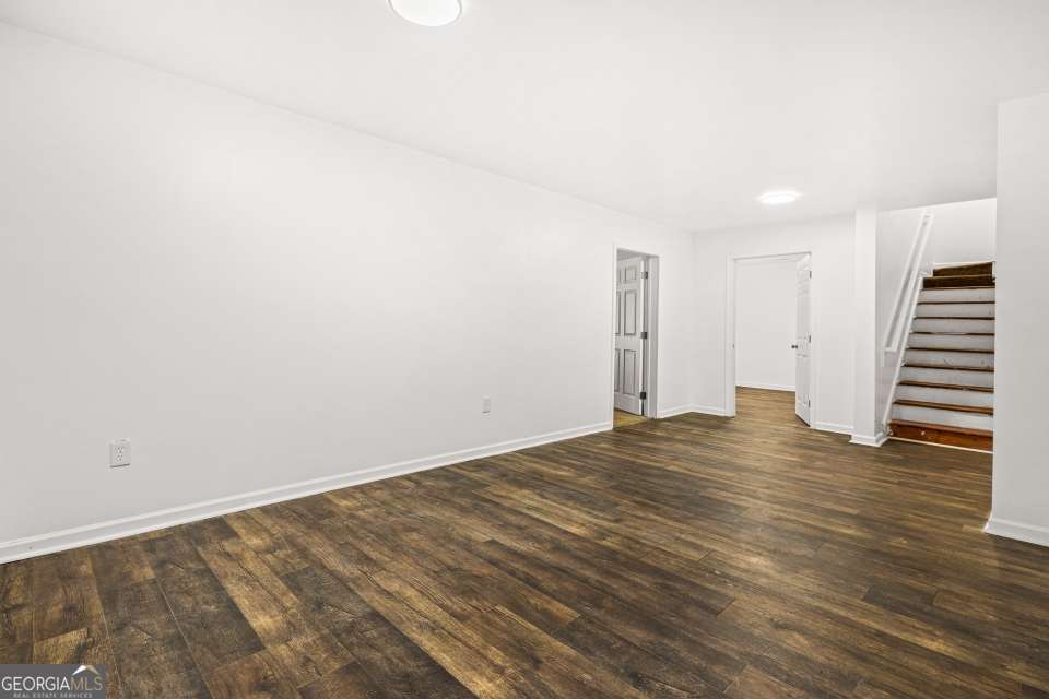 3207 Brigadier Way Property Photo 16