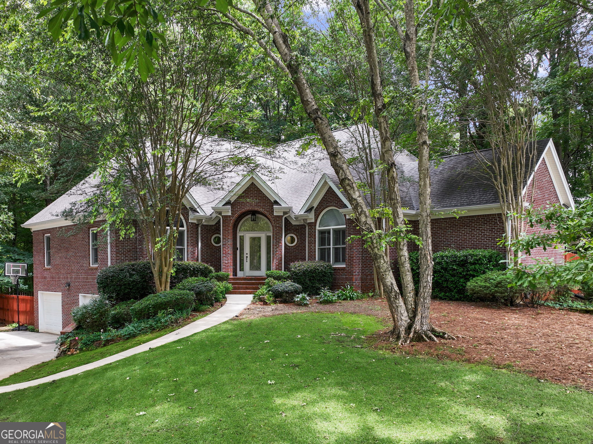 30 Couples Court Property Photo 1