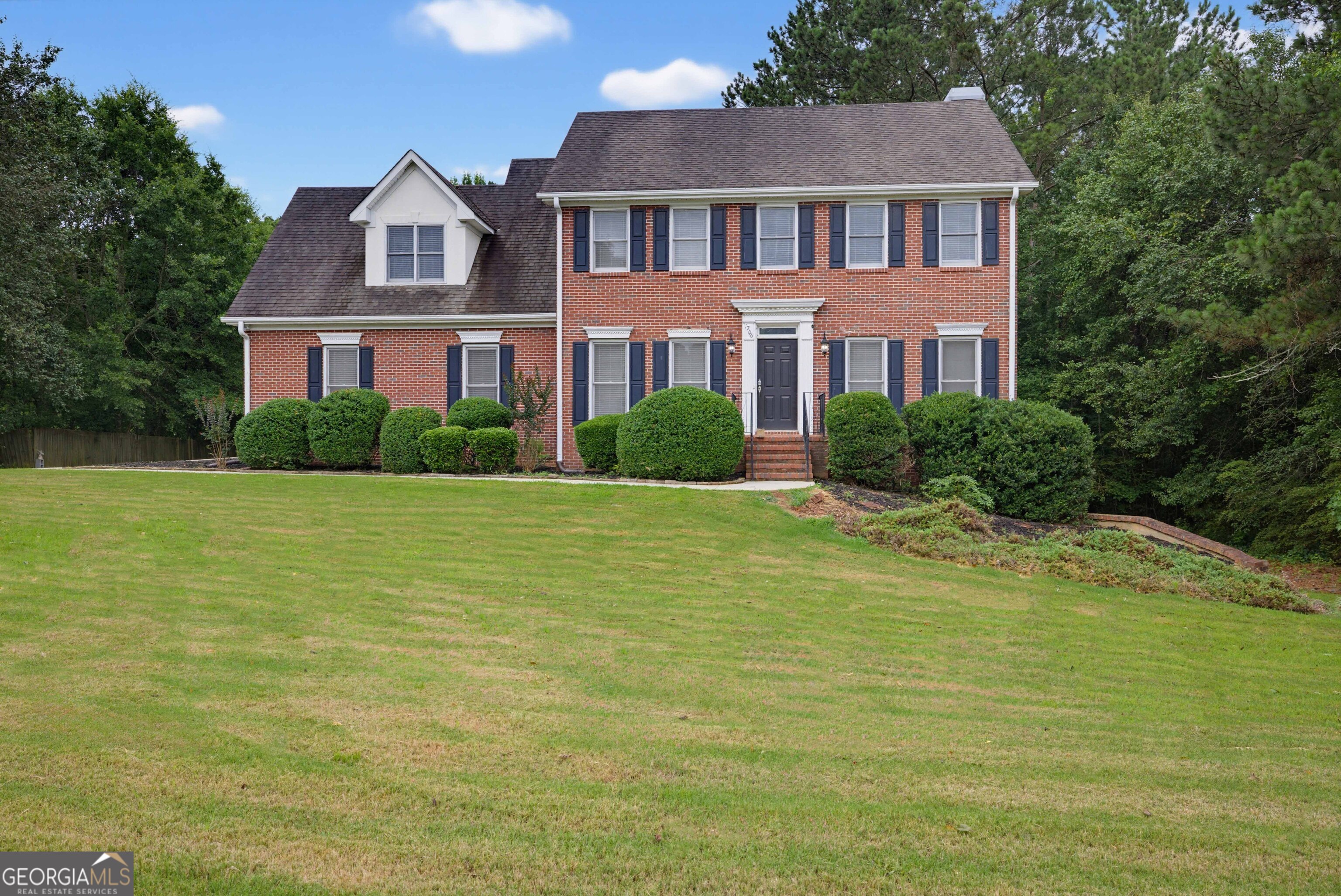1206 Dover Place Se Property Photo 1