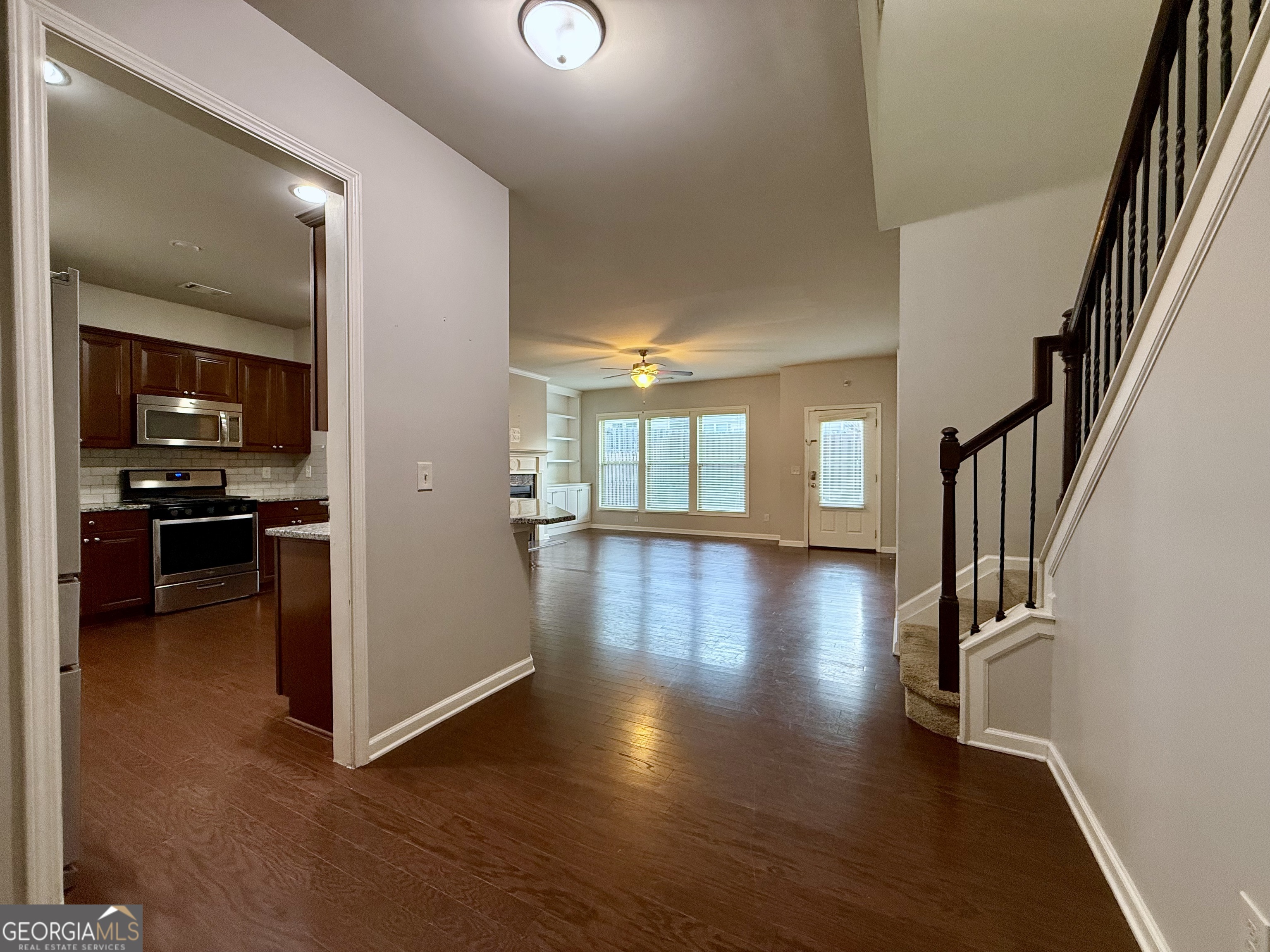 5115 Breezewood Circle Property Photo 14