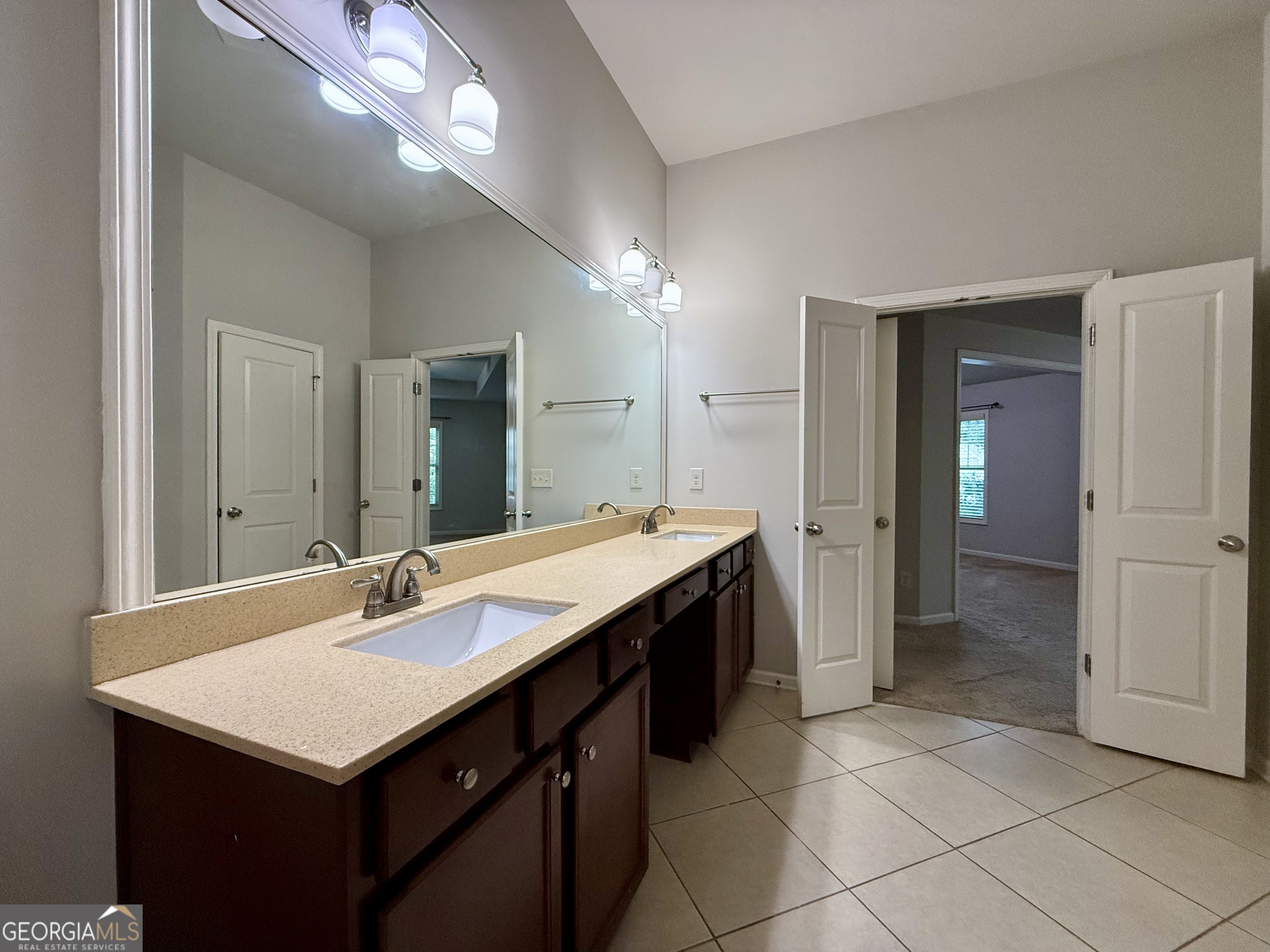 5115 Breezewood Circle Property Photo 26