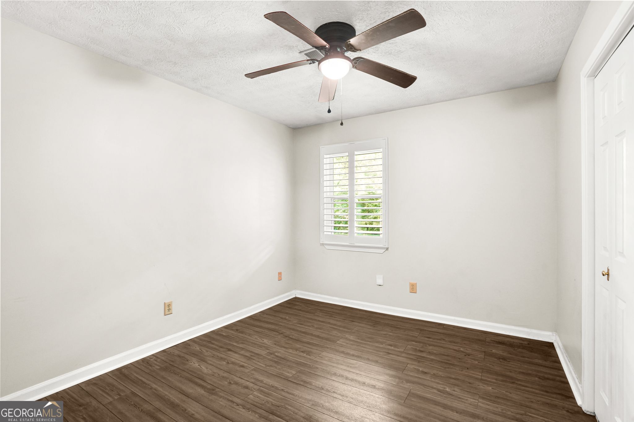 6988 Tan Bark Court Property Photo 15