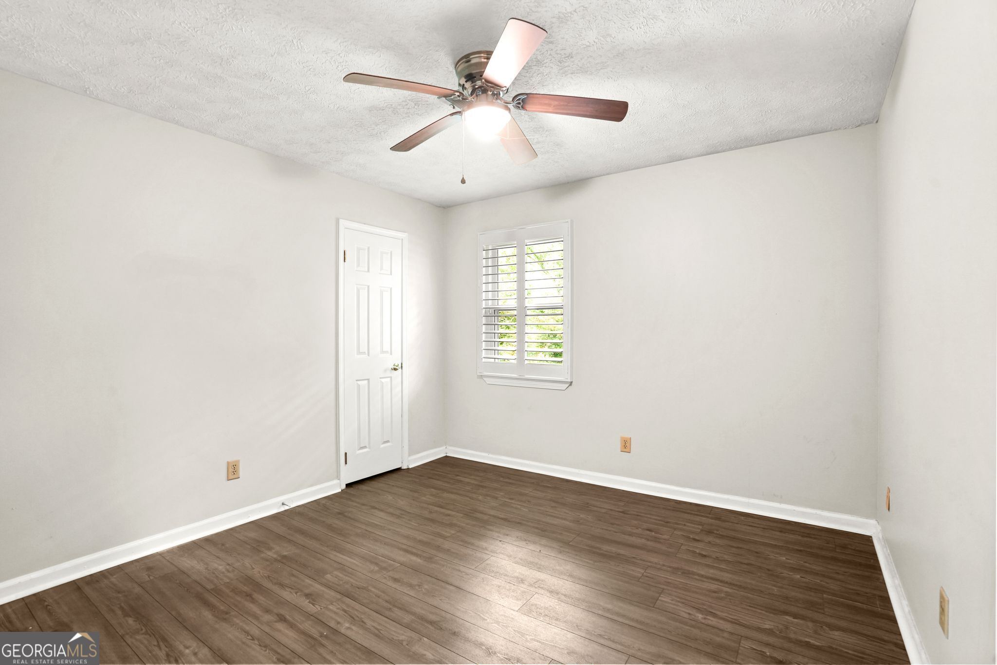 6988 Tan Bark Court Property Photo 17
