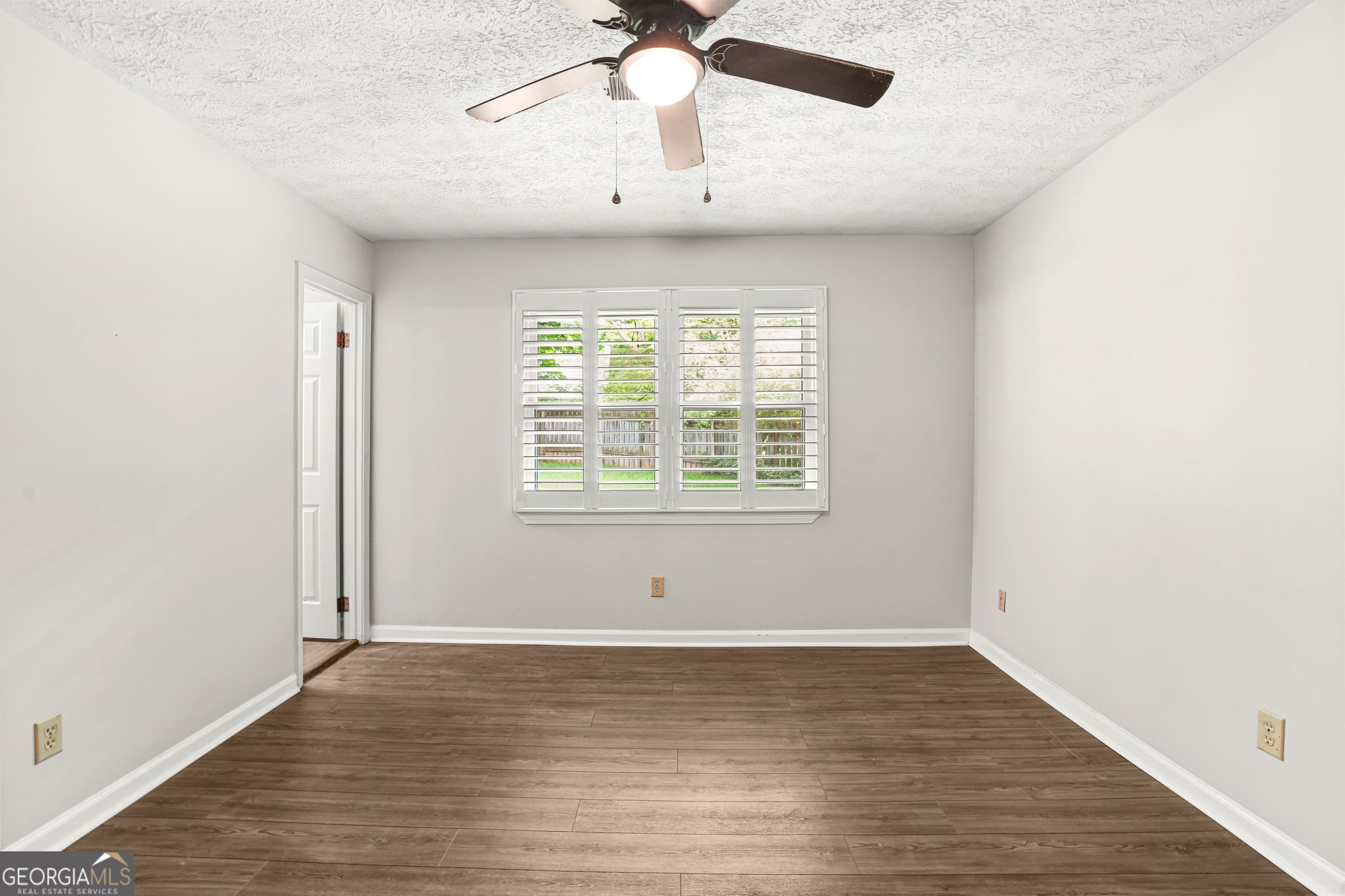 6988 Tan Bark Court Property Photo 20