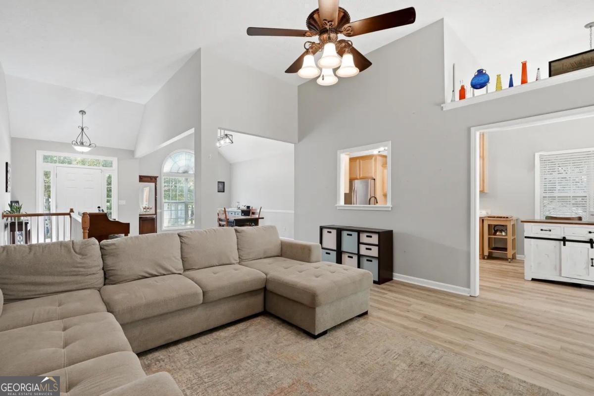 210 Amaranth Court Property Photo 11