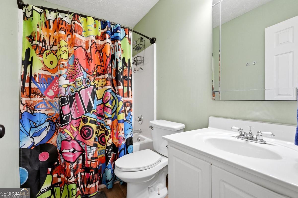 210 Amaranth Court Property Photo 25