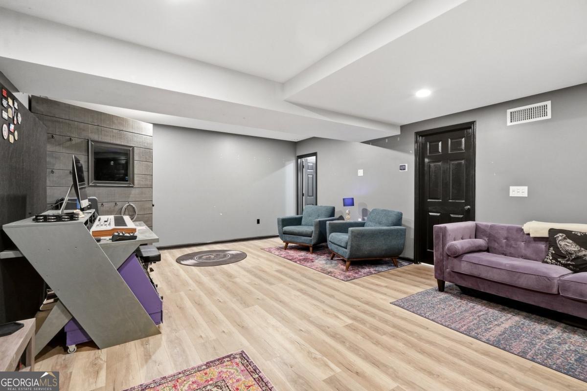 210 Amaranth Court Property Photo 29