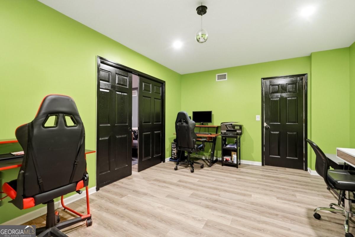210 Amaranth Court Property Photo 32