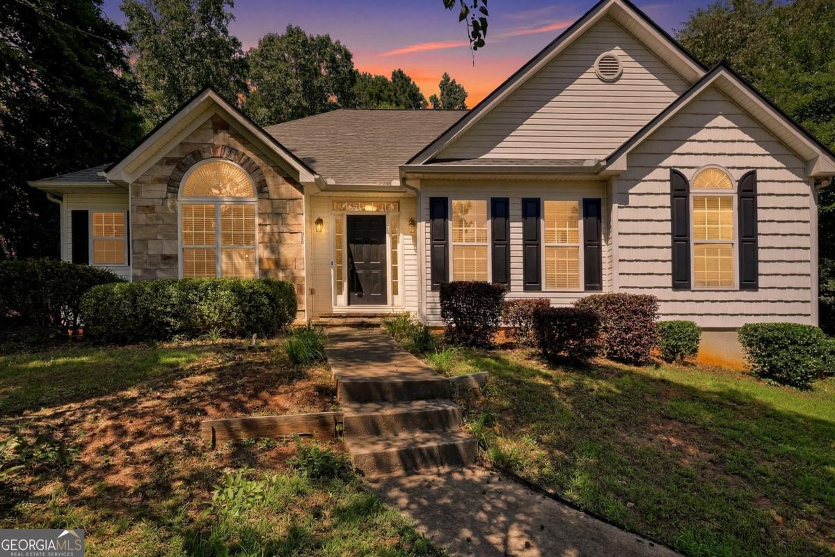 210 Amaranth Court Property Photo 41