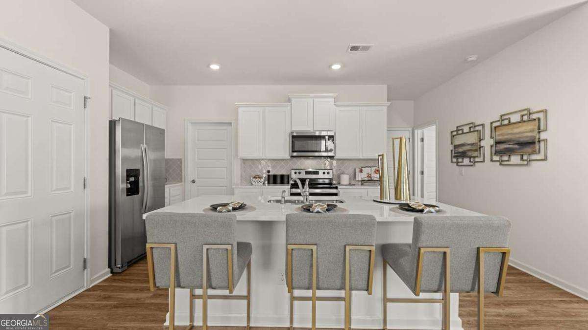 11999 Aukerman Way Property Photo 3