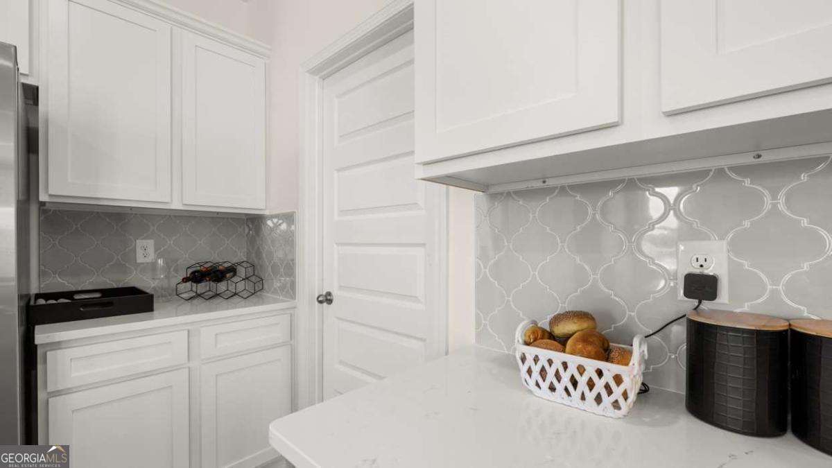 11999 Aukerman Way Property Photo 28