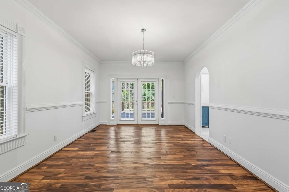 672 Kennesaw Avenue Ne Property Photo 5