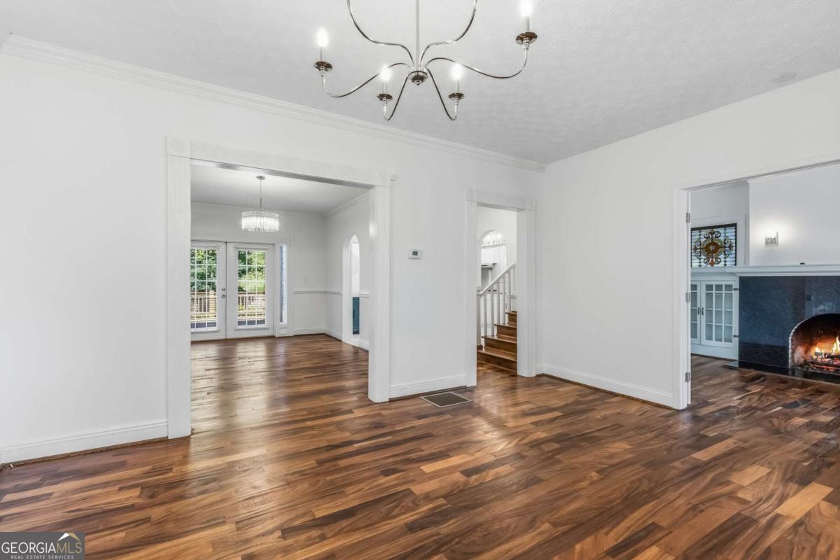 672 Kennesaw Avenue Ne Property Photo 6