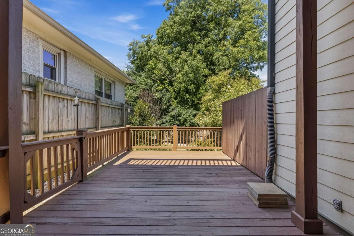 672 Kennesaw Avenue Ne Property Photo 7