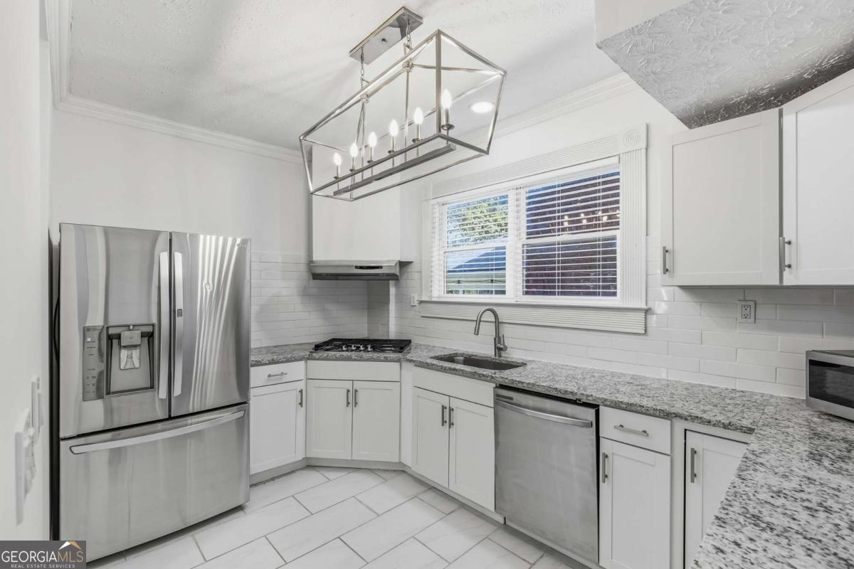 672 Kennesaw Avenue Ne Property Photo 11