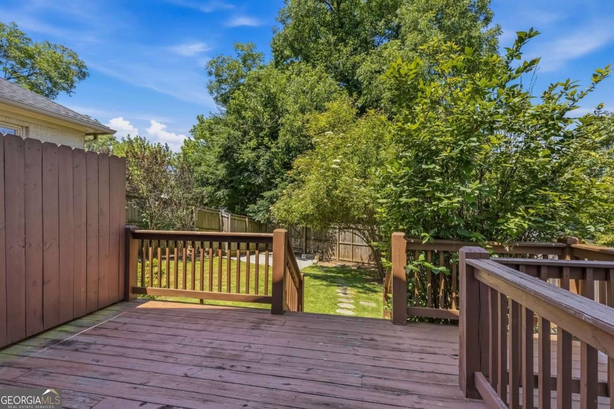 672 Kennesaw Avenue Ne Property Photo 21