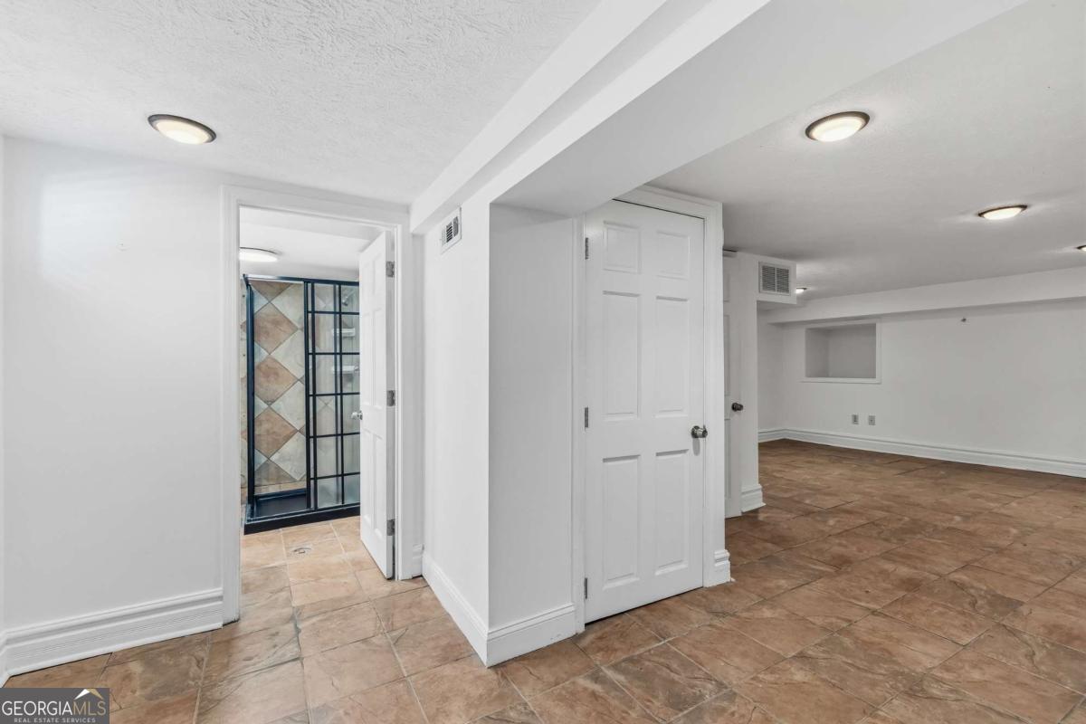 672 Kennesaw Avenue Ne Property Photo 22