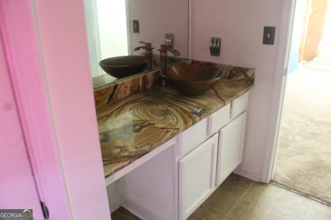 6592 Browns Mill Ferry Drive Property Photo 12
