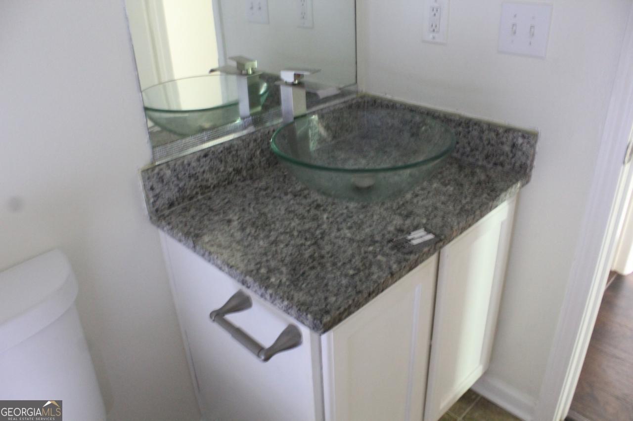 6592 Browns Mill Ferry Drive Property Photo 18