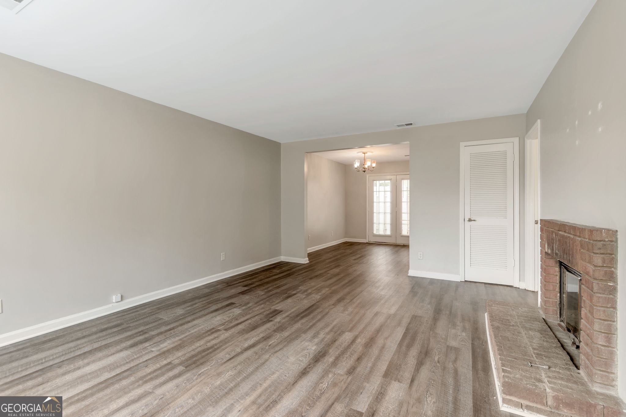 136 Old Ferry Way Property Photo 2