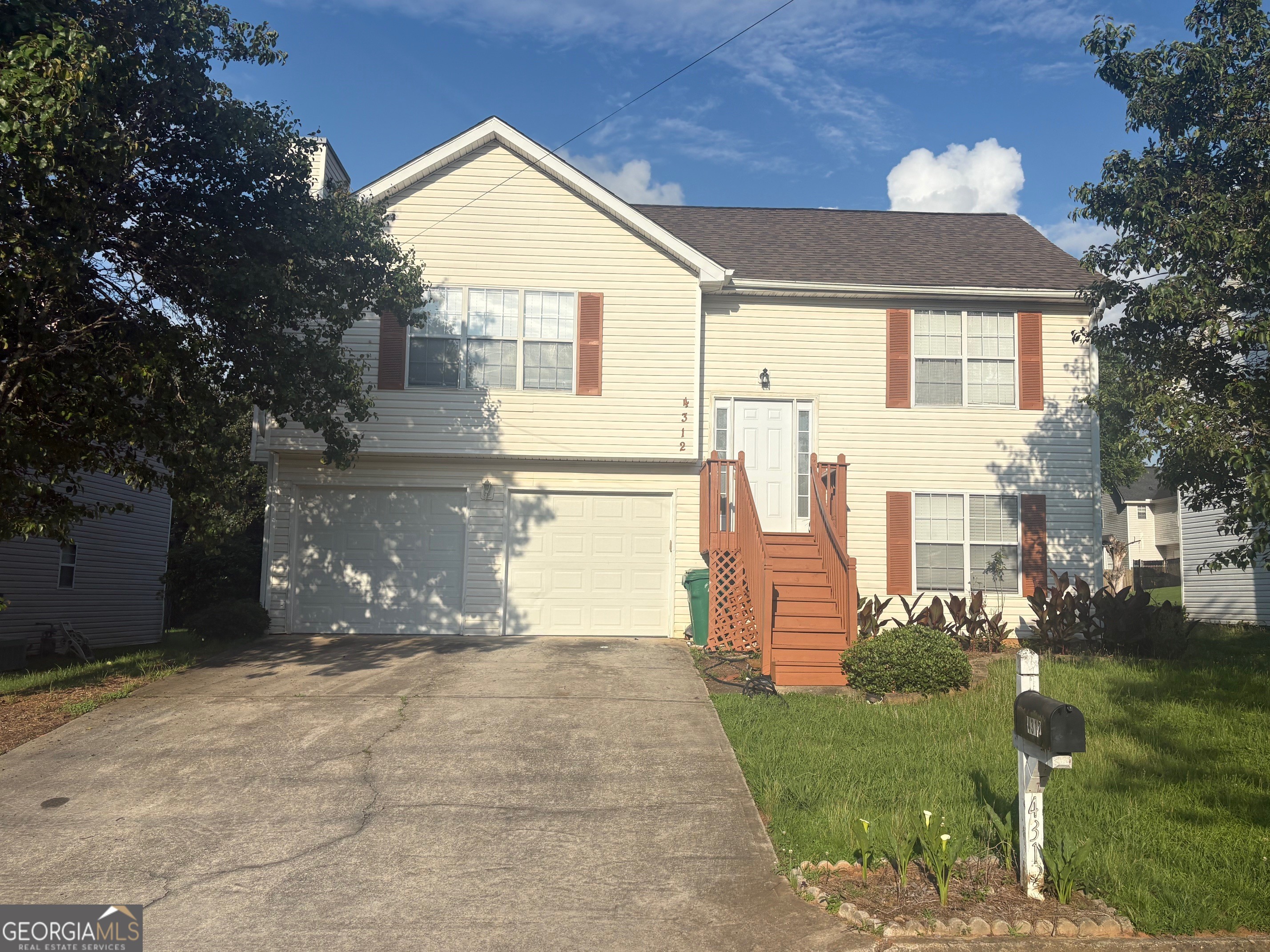 4312 Ward Bluff Drive Property Photo 1
