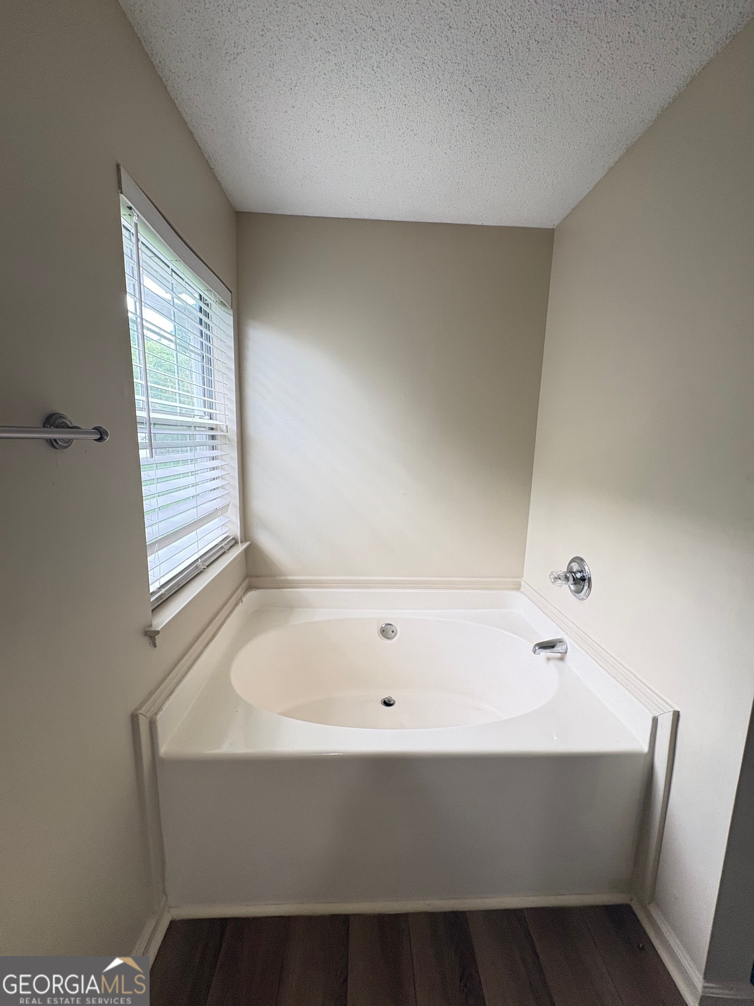4312 Ward Bluff Drive Property Photo 21