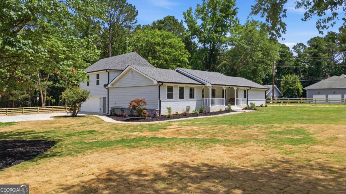 2450 Tennyson Trail Property Photo 3