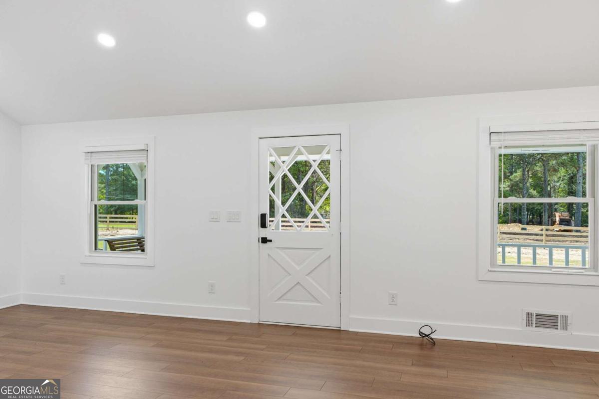 2450 Tennyson Trail Property Photo 15