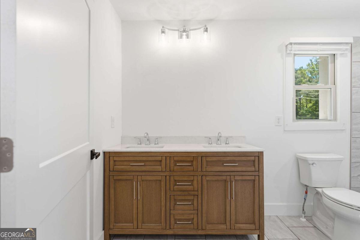 2450 Tennyson Trail Property Photo 37