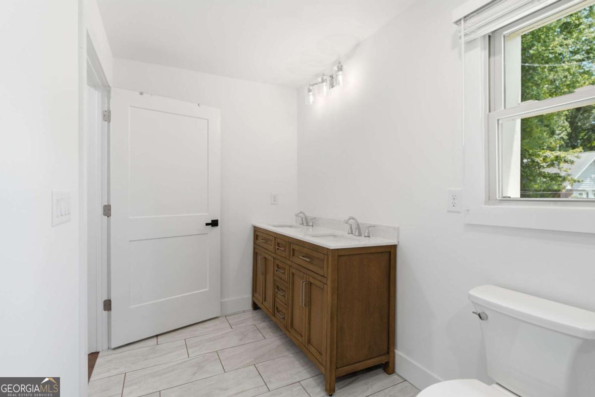 2450 Tennyson Trail Property Photo 40