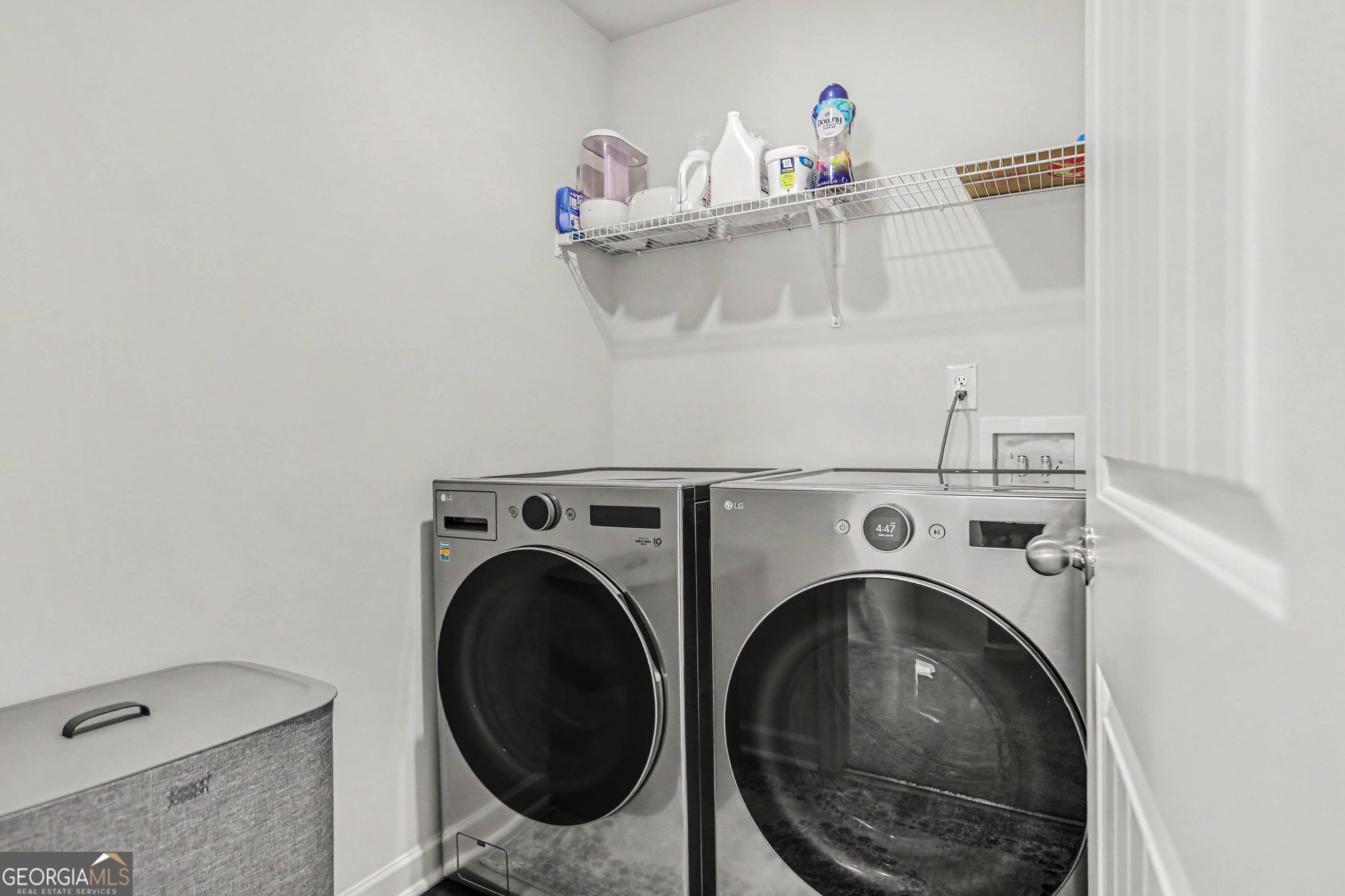 8236 Castleton Drive Property Photo 23