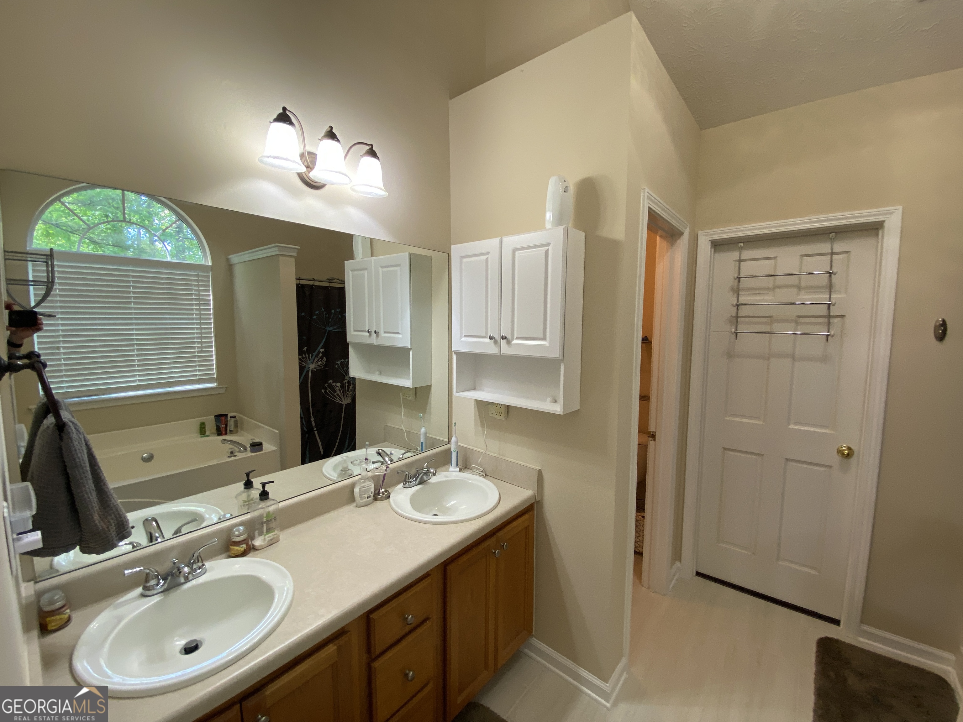 312 Cascade Court Property Photo 10