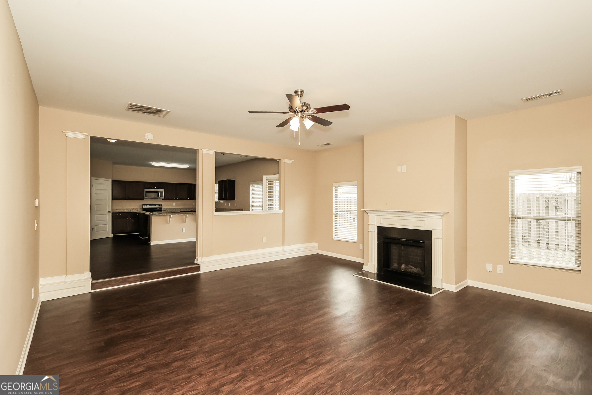 2812 Feldspar Way Property Photo 10