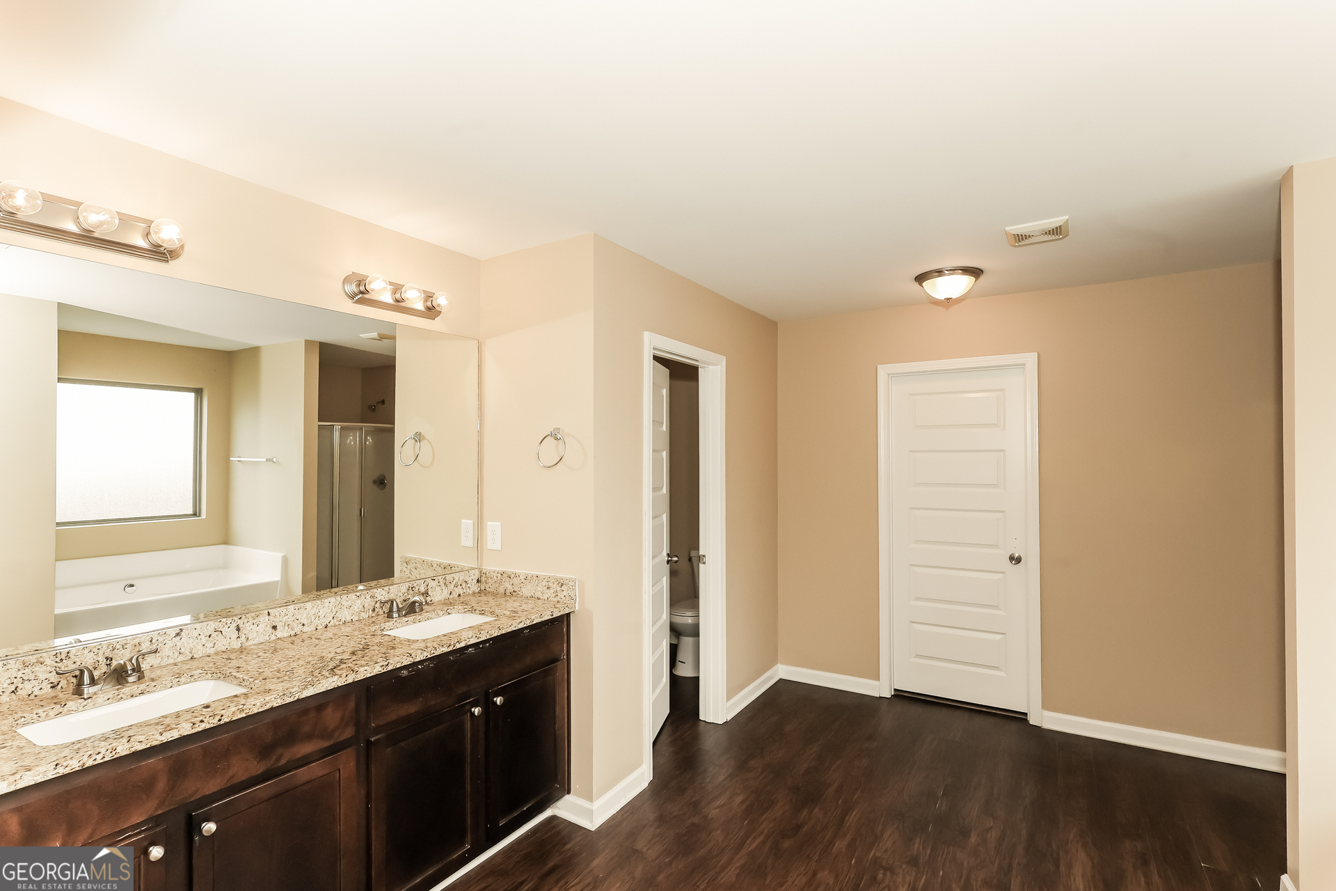 2812 Feldspar Way Property Photo 13