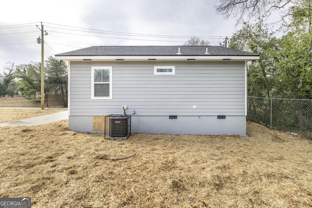 1909 Dannenberg Avenue Property Photo 13