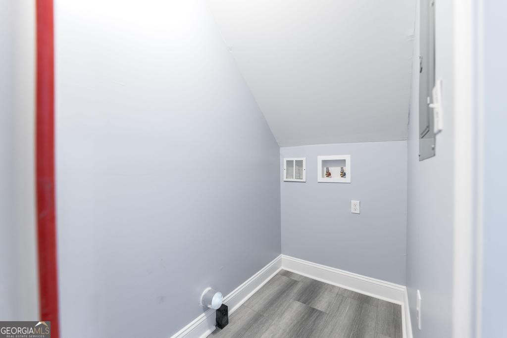 1909 Dannenberg Avenue Property Photo 25