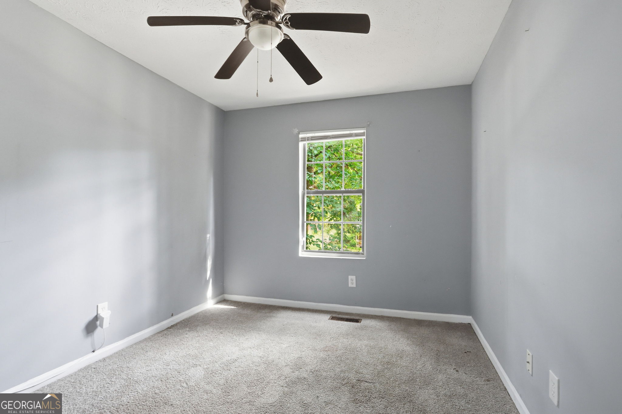 5389 Martins Crossing Road Property Photo 16
