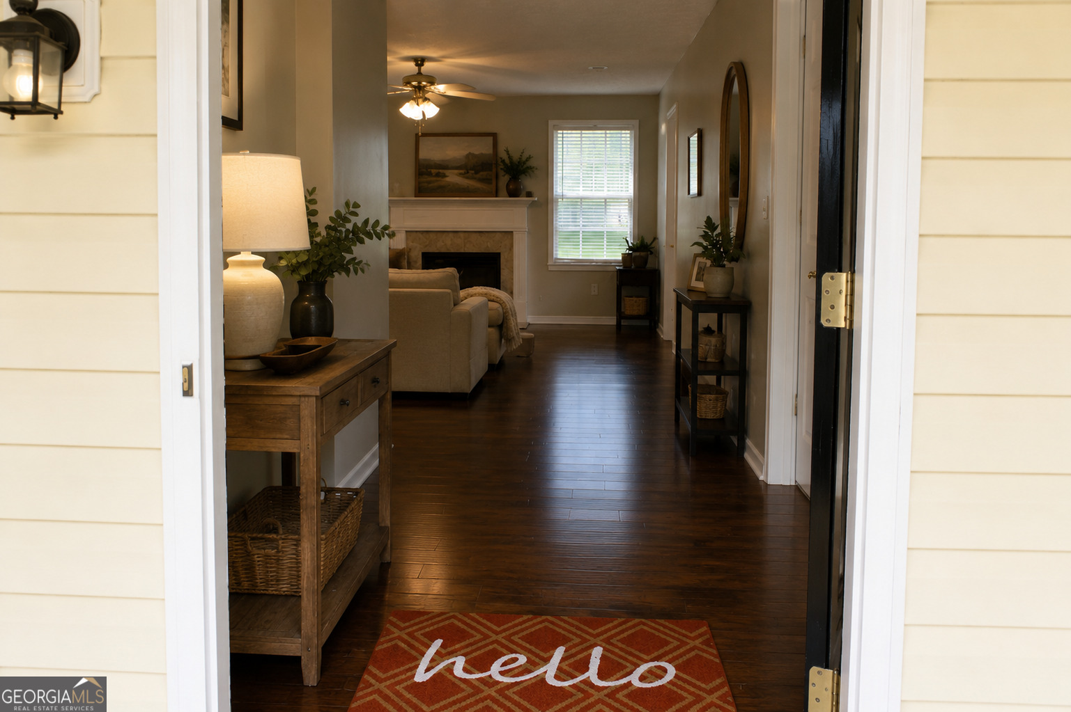 904 Meadow Walk Drive Property Photo 6