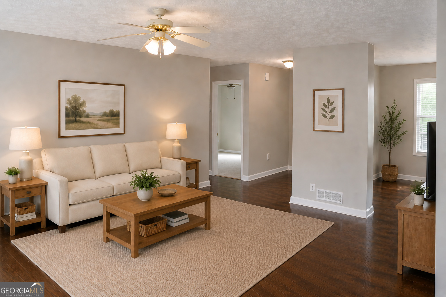 904 Meadow Walk Drive Property Photo 13