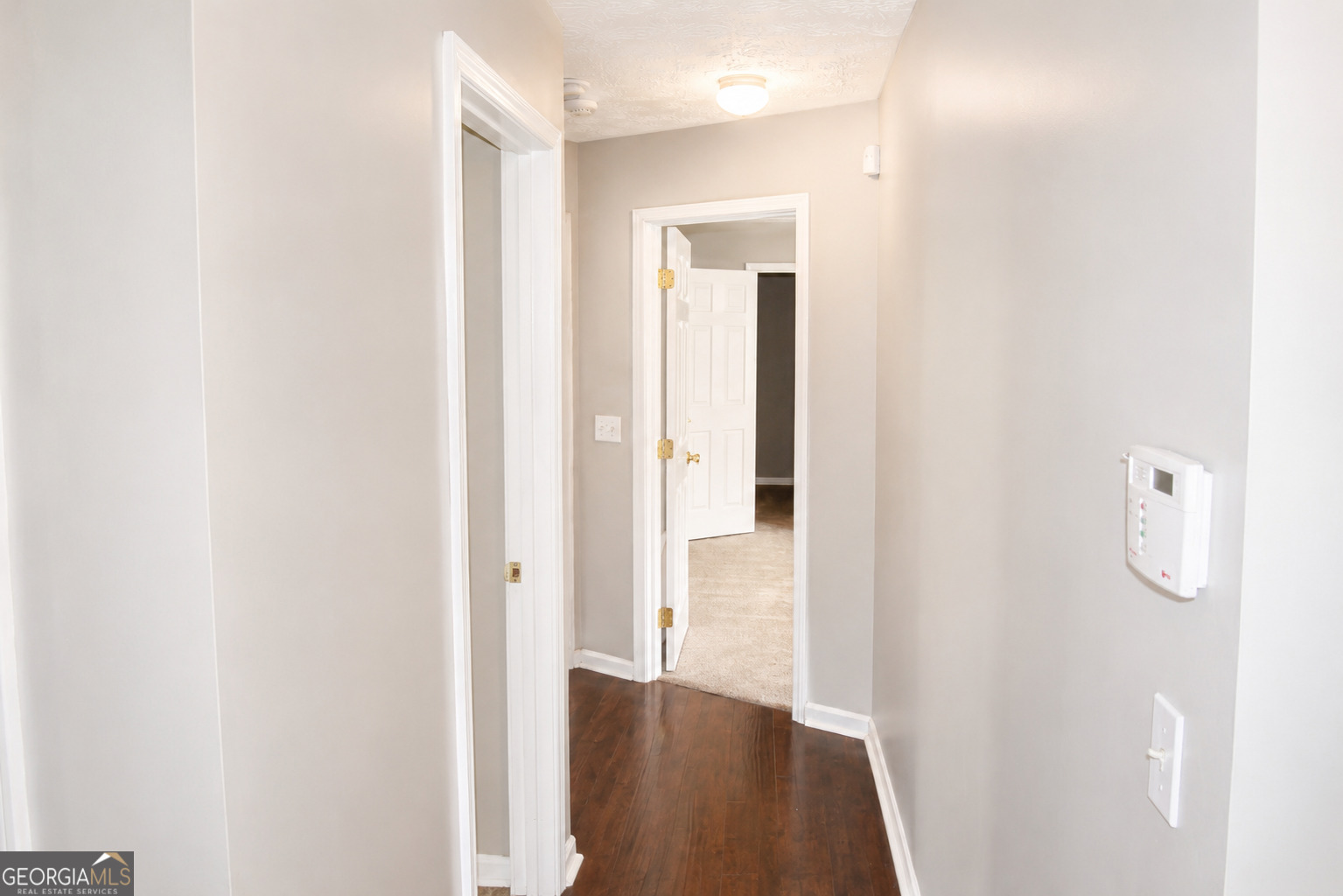 904 Meadow Walk Drive Property Photo 18