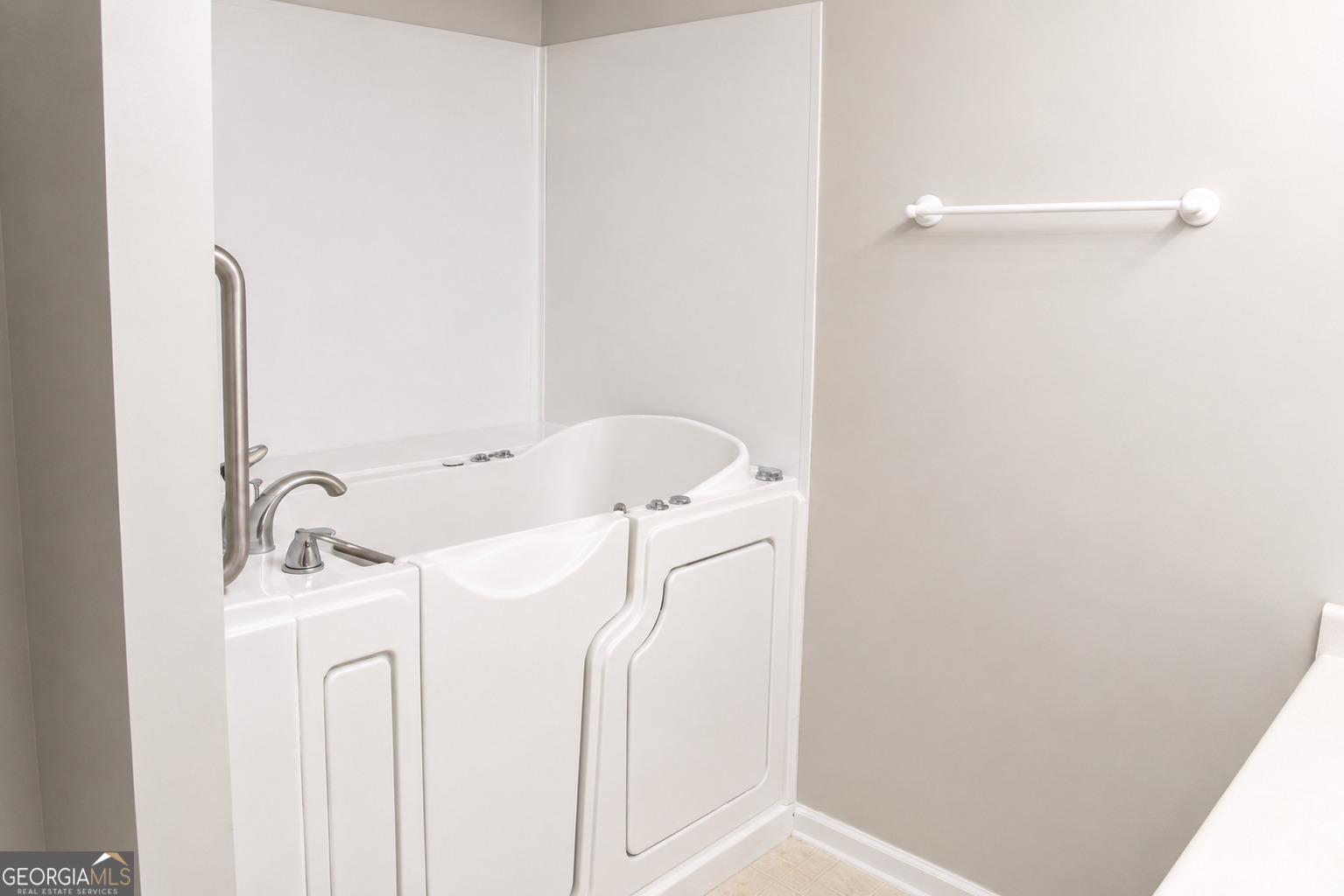 904 Meadow Walk Drive Property Photo 30
