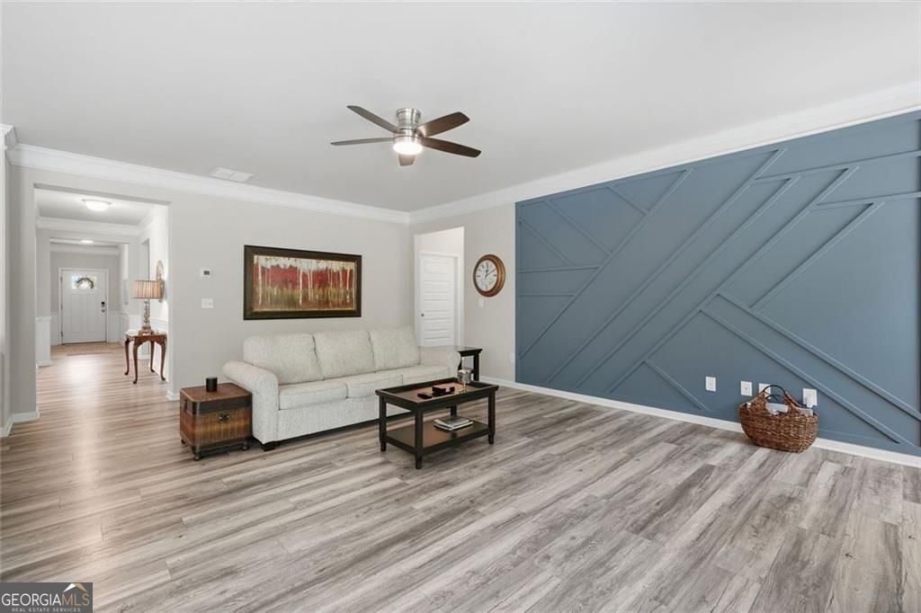 222 Woodford Drive Property Photo 12