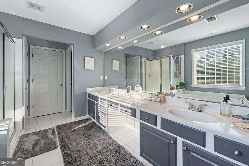 135 Splinter Court Property Photo 32