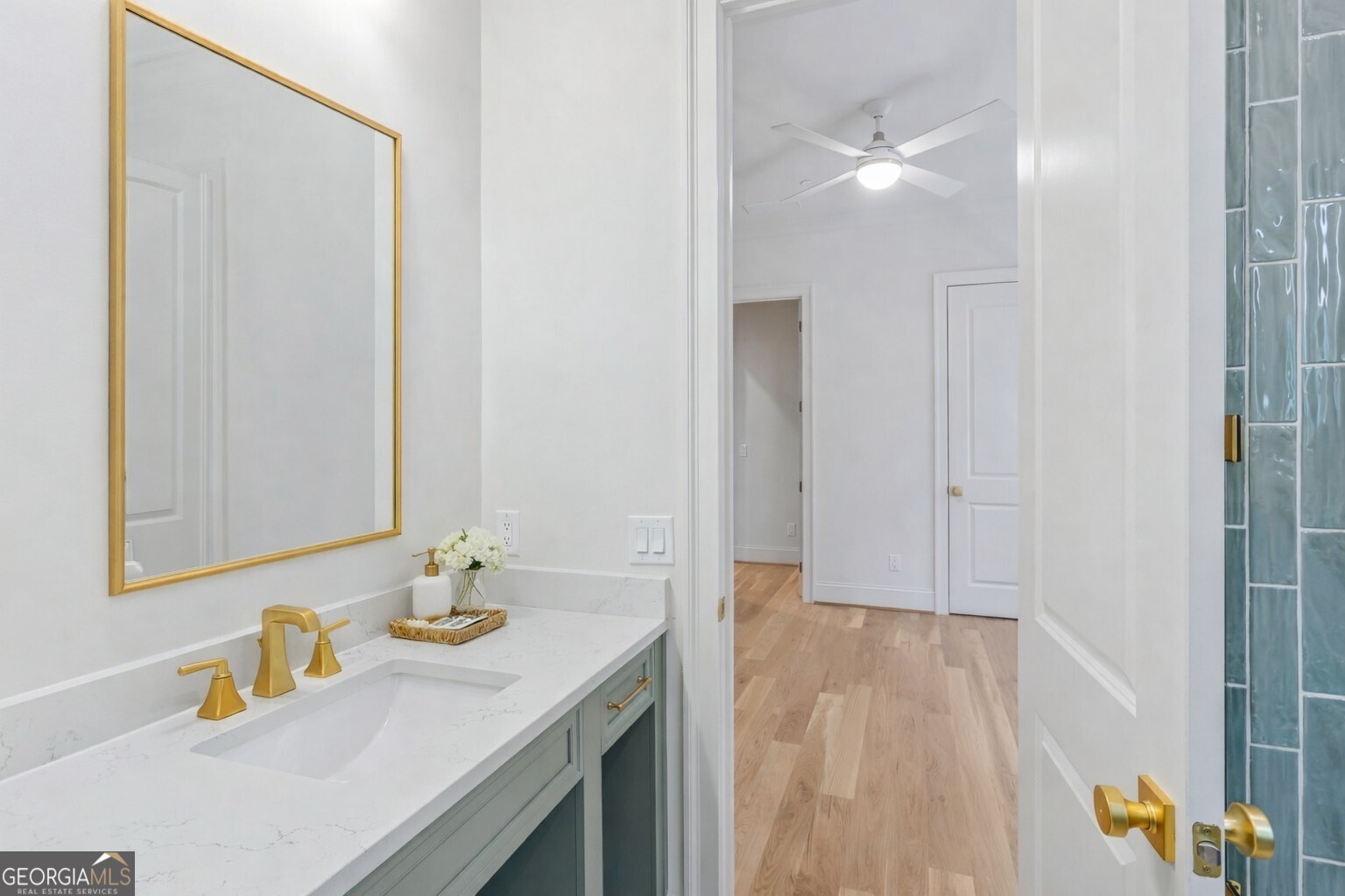 494 Waterman Street Property Photo 8