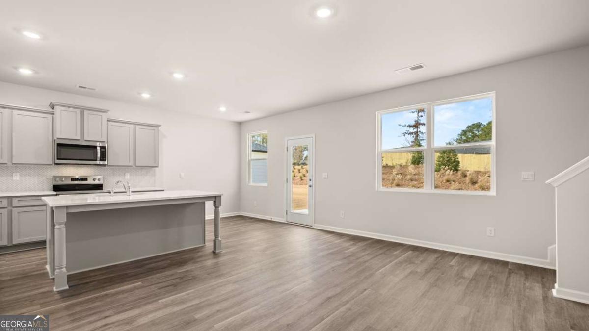 200 Bristol Boulevard Property Photo 15