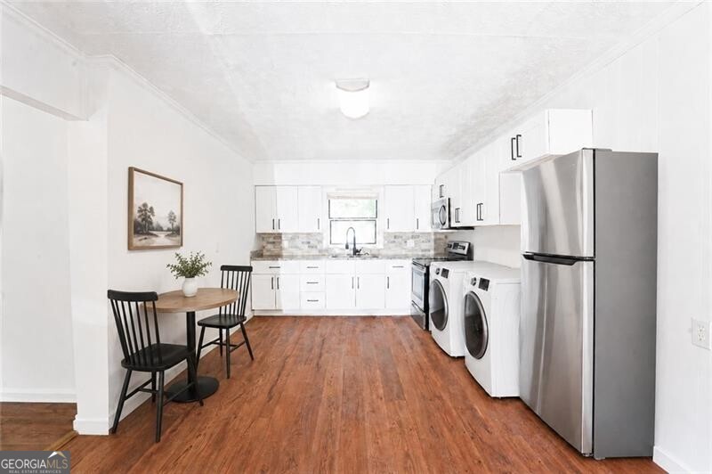 2203 Second Avenue Property Photo 3